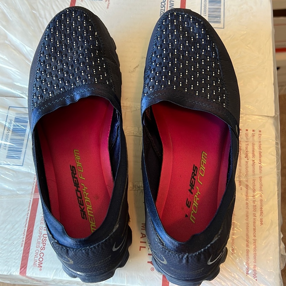 Skechers Lightweight Slip On Memory Foam Navy Size 8.5